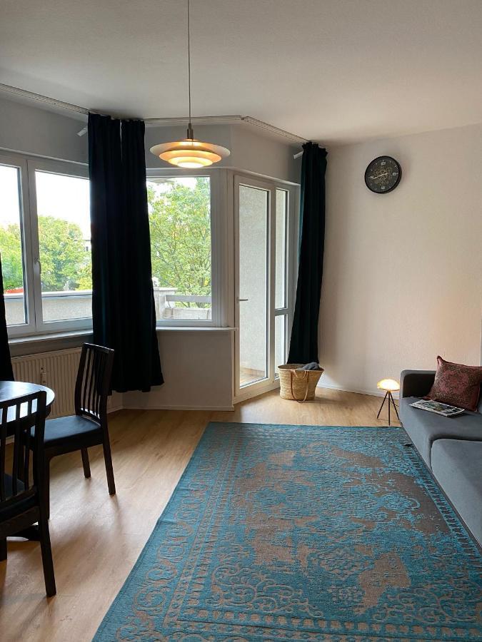 Beautiful Apartment With Balcony 베를린 외부 사진